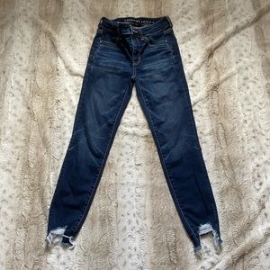 Women’s Dark Wash Skinny Jeans